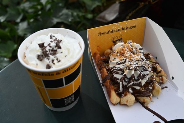 Wafels & Dinges by null