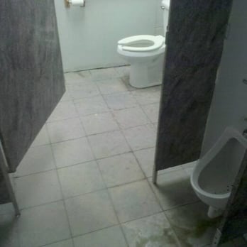 Jin Jin Chinese Restaurant - dirty restroom - Chinese Near Me - Chipley, Florida Jin Jin Chinese Restaurant - dirty restroom - Chinese Near Me - Chipley, Florida