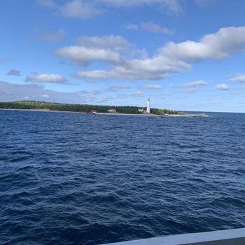 MS Chi-Cheemaun - Lighthouse - Ferries Near Me - Tobermory, Ontario