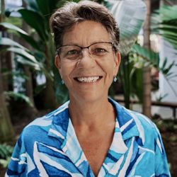 Hawaiian Lomi Lomi Massage Therapy - Christy Mulvey LMT