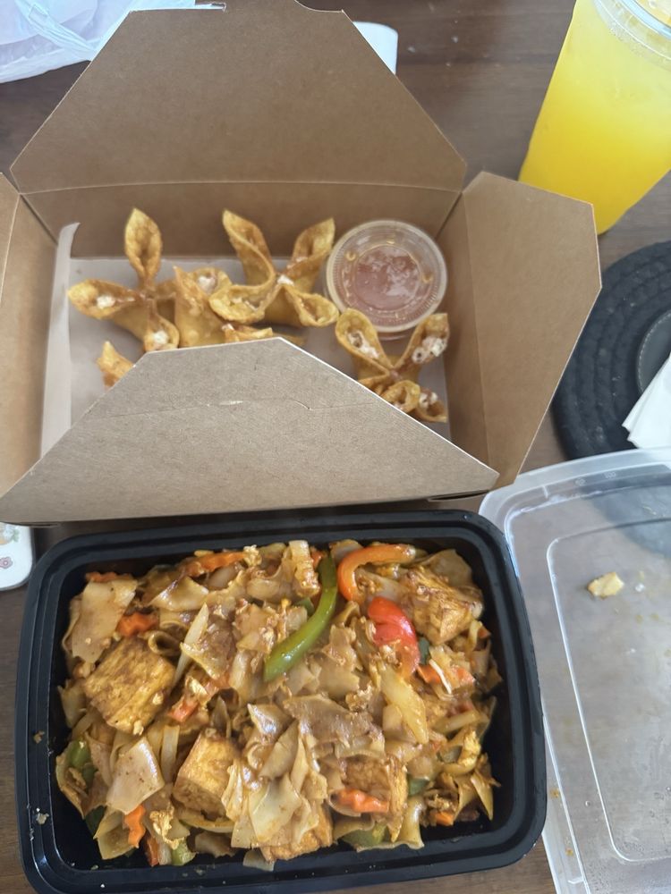 Mimi's Tuk Tuk Mimi's Tuk Tuk