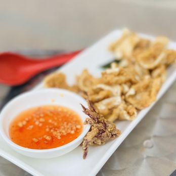 Kuay Tiew Noodles & More - Fried Calamari - Thai Near Me - Somerville, New Jersey Kuay Tiew Noodles & More - Fried Calamari - Thai Near Me - Somerville, New Jersey