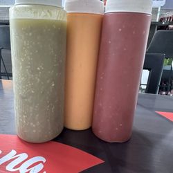 Salsa verde habanero and salsa roja