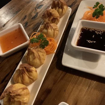 Hands On - Addison St. - Sushi Bars Near Me - Chicago, Illinois