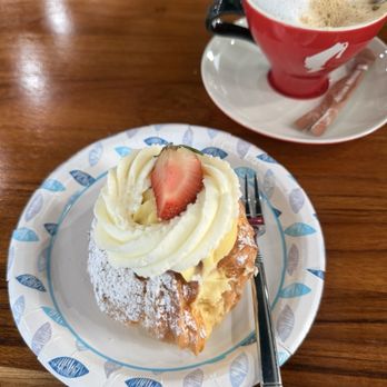 Bomboloni Bakery-Cafè - pastry - Sandwiches Near Me - Jensen Beach, Florida Bomboloni Bakery-Cafè - pastry - Sandwiches Near Me - Jensen Beach, Florida
