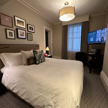 Kimpton Fitzroy London - Queen Bed Essential room - Hotels Near Me - London, XGL