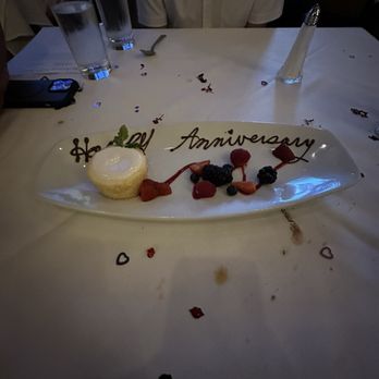 Ruth's Chris Steak House - Complimentary cheesecake - Steakhouses Near Me - Pasadena, California Ruth's Chris Steak House - Complimentary cheesecake - Steakhouses Near Me - Pasadena, California