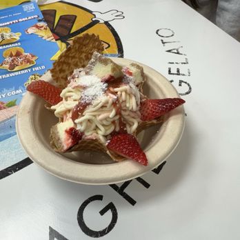Spaghy Gelato - Strawberry cheesecake gelato - Ice Cream & Frozen Yogurt Near Me - Cape Coral, Florida Spaghy Gelato - Strawberry cheesecake gelato - Ice Cream & Frozen Yogurt Near Me - Cape Coral, Florida