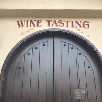 Uncorked Tours - Wine Tours Near Me - Temecula, California