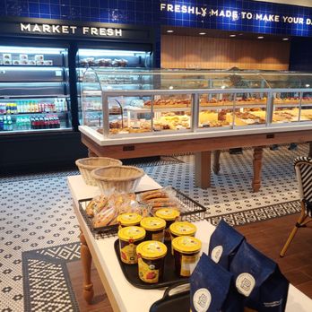 Paris Baguette - Fully stovked at 2ish pm - Bakeries Near Me - Ashburn, Virginia Paris Baguette - Fully stovked at 2ish pm - Bakeries Near Me - Ashburn, Virginia