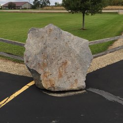 Kountry Pride Farms Sausage & Meat Shop - Gotta love a rock shaped like Wisconsin!
