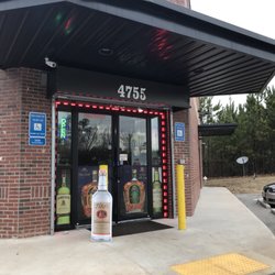 Chestnut Mountain Wine & Spirits - Ramp accessible entrance.