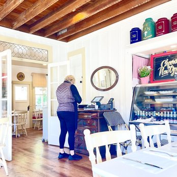 Red House Cafe - Front room of the cafe - Breakfast & Brunch Near Me - Pacific Grove, California Red House Cafe - Front room of the cafe - Breakfast & Brunch Near Me - Pacific Grove, California
