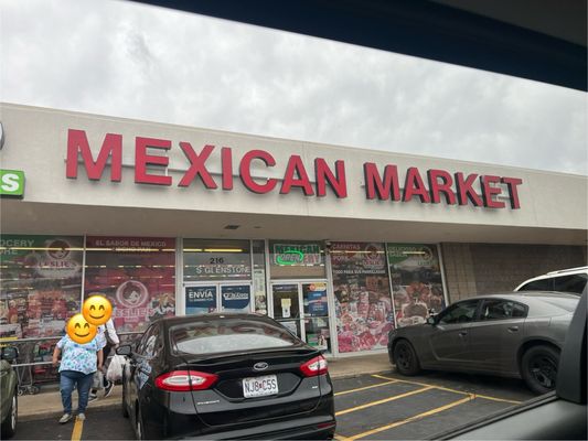 Leslie's Mexican Supermarket by null