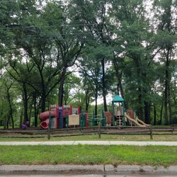 Red Run Park - We found yellow and green while trying to escape but where did Red Run?