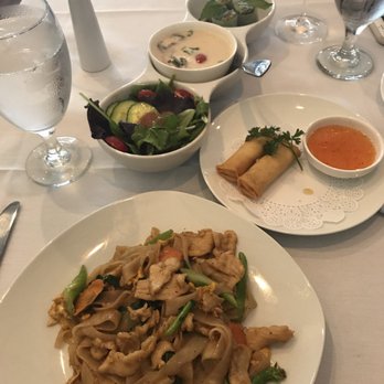 NaNa Thai Eatery - Pad See Ew and NaNa Trio Special. - Thai Near Me - Marietta, Georgia NaNa Thai Eatery - Pad See Ew and NaNa Trio Special. - Thai Near Me - Marietta, Georgia