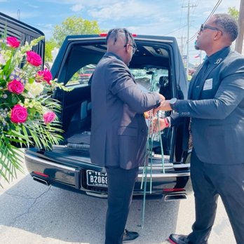 D W Brooks Funeral Home - Funeral Services & Cemeteries Near Me - San Antonio, Texas D W Brooks Funeral Home - Funeral Services & Cemeteries Near Me - San Antonio, Texas