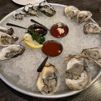 High Tide - Dozen oysters mixed - Seafood Near Me - Gilbert, Arizona