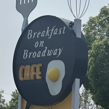 Breakfast on Broadway Cafe - Breakfast & Brunch Near Me - Englewood, Colorado Breakfast on Broadway Cafe - Breakfast & Brunch Near Me - Englewood, Colorado