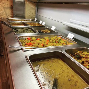 India Palace - a variety of food items in a buffet - Indian Near Me - Santa Fe, New Mexico