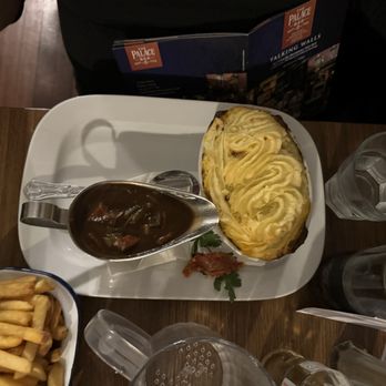 The Quays Irish Restaurant - Irish Near Me - Dublin, D