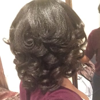 Collage Hair Studio - Wash and curl - Hair Salons Near Me - Philadelphia, Pennsylvania