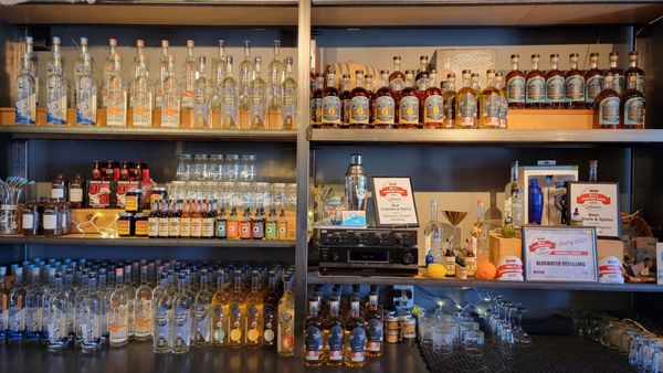 Bluewater Organic Distilling by null