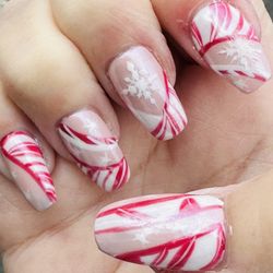 Nails Design - Christmastime is here! Design borrowed from Dorota Palicka