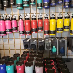 Blue Dot Water - Lots of hydro flasks to choose from