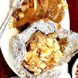 White House Restaurant - Hamburger steak and baked potato with gravy! Yum!