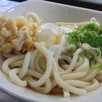 Marugame Udon - Ontama cold regular in a fancy bowl - Japanese Near Me - Honolulu, Hawaii