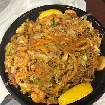 FoodTrip - pansit? noodles with shrimp and veggies - Filipino Near Me - Santa Maria, California