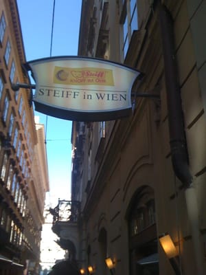 STEIFF in WIEN by null