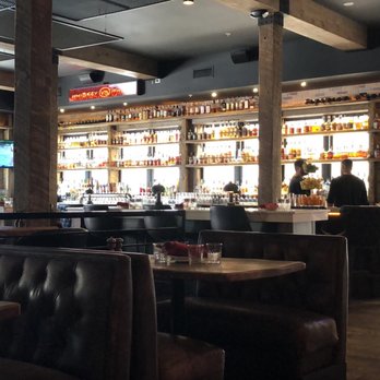 Hotel Crosby - Restaurant - Hotels Near Me - Stillwater, Minnesota