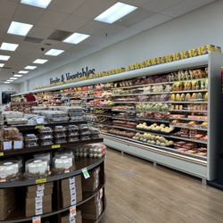 Sedano's Supermarket - Inside