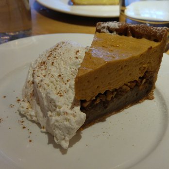 Beatrix - Streeterville - Pumpkin Pecan Pie...AMAZING. - New American Near Me - Chicago, Illinois