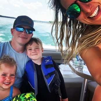 Liquid Thrillz Boat Rentals - Boating Near Me - Point Venture, Texas