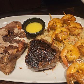 LongHorn Steakhouse - 7oz. LongHorn Salmon with 8ct. Redrock Grilled Shrimp - Steakhouses Near Me - Temecula, California