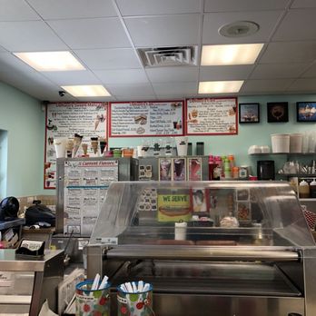 DeNucci's - Inside - Ice Cream & Frozen Yogurt Near Me - Fernandina Beach, Florida