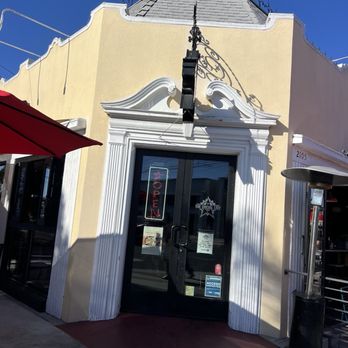 Dolores  - Cocktail Bars Near Me - Long Beach, California