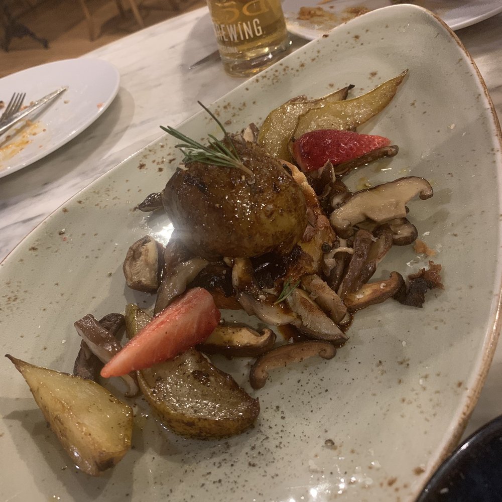 El 58 - Duck dish - Mediterranean Near Me - Barcelona, B El 58 - Duck dish - Mediterranean Near Me - Barcelona, B
