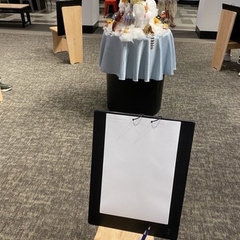 Frist Art Museum - Sketching area in Martin ArtQuest - Art Museums Near Me - Nashville, Tennessee