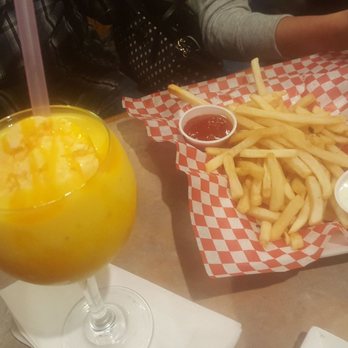 Al-Omda Lounge - Fries and mango shake - Middle Eastern Near Me - Mississauga, Ontario