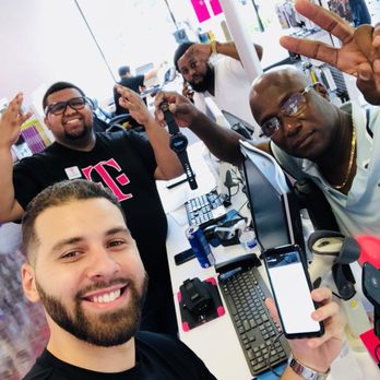 T-Mobile - Mobile Phones Near Me - Pompano Beach, Florida