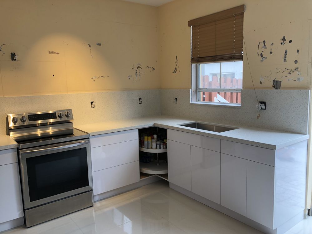 Evelyn's Marble And Granite Corp - countertop fabricator in Medley, FL