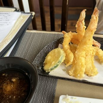 Akira Japanese Restaurant - Shrimp and Veg Tempura - Japanese Near Me - Honolulu, Hawaii