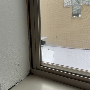 Kalahari Resorts - Broken screen and awful view - Resorts Near Me - Sandusky, Ohio