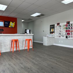 Quick Mobile Repair - South Jordan - Lobby