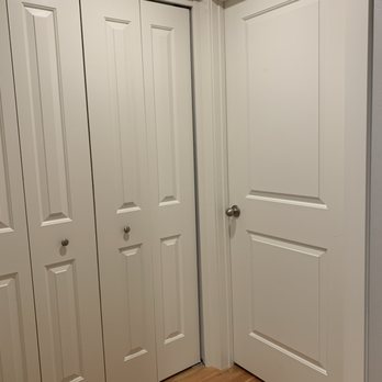 Sea Delta Construction - Beautiful trim connecting bedroom door and hall closet - Flooring Near Me Sea Delta Construction - Beautiful trim connecting bedroom door and hall closet - Flooring Near Me