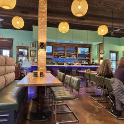 Simmer Down - Dining area and bar In background